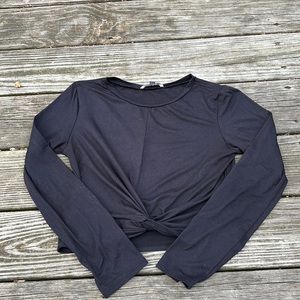 Long sleeve crop top